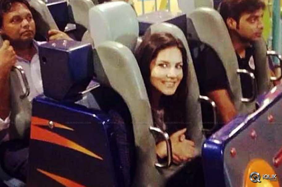 Sunny-Leone-Rare-Photos